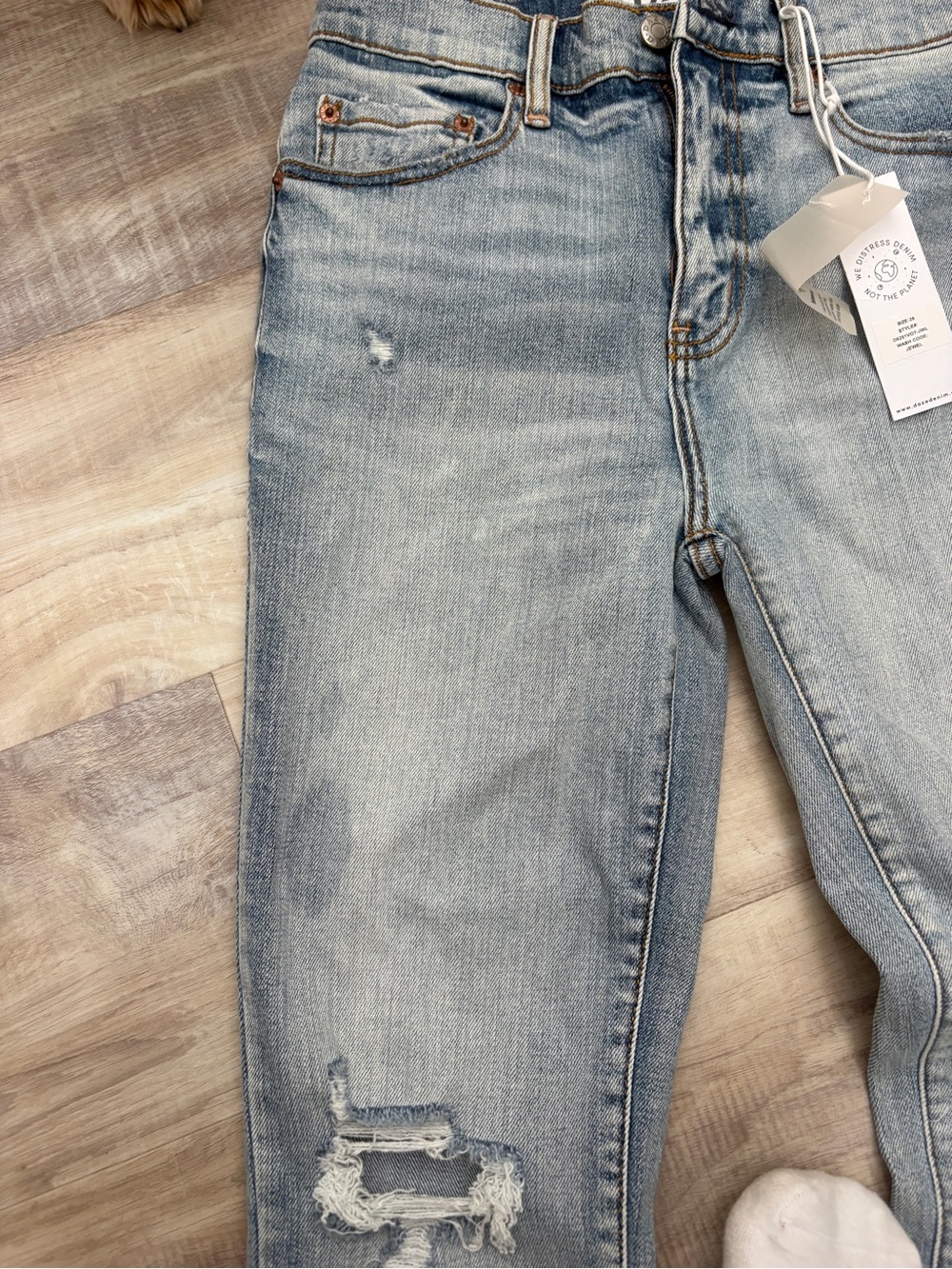 Daze Women's Light Distressed Flare Jeans - Picture 5 of 7